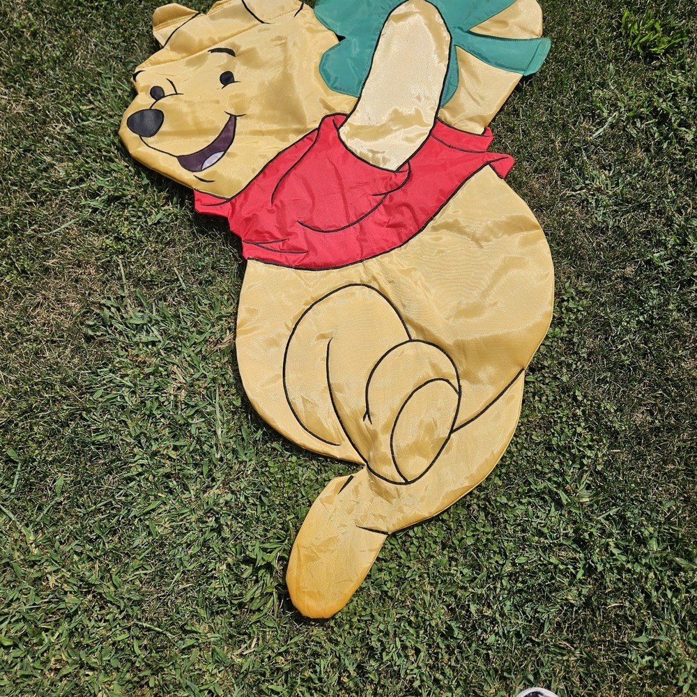 Vintage Winnie The Pooh Shamrock Outdoor Garden Flag 40X29 St. Patty's Day - Picture 5 of 8